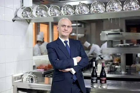 David Robledo, sumiller de Santceloni, Brand Ambassador de Bodegas Ramón Bilbao y Cruz de Alba