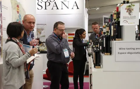 Los vinos DO La Mancha entusiasman en Vinisud