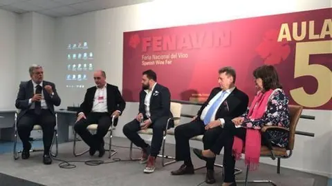 Expertos recomiendan una comunicación más emocional en el sector vitivinícola para atraer al nuevo consumidor