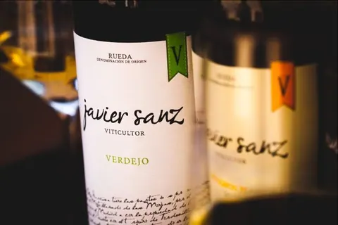 Javier Sanz Viticultor lanza la nueva añada de Javier Sanz Verdejo, el vino estandarte de la bodega