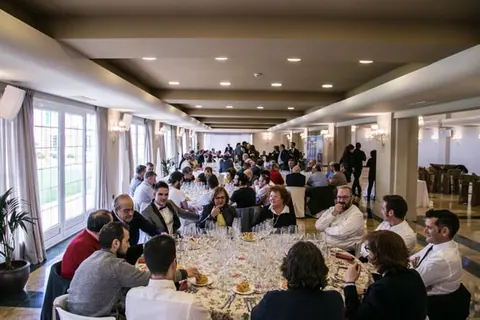Enólogos reivindican las valoraciones de los vinos en sistema de cata ciega en la gala anual de la Guía Wine…