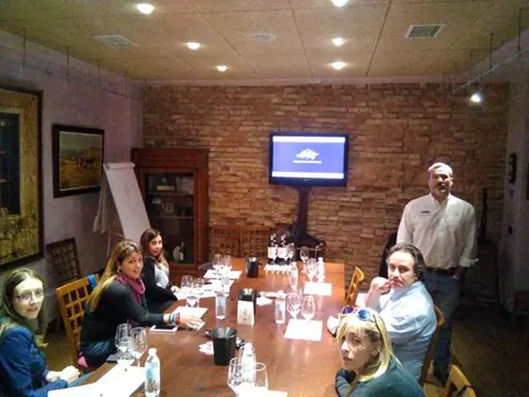 La calidad de los cursos WSET en la Ribera del Duero atrae a profesionales y celebrities