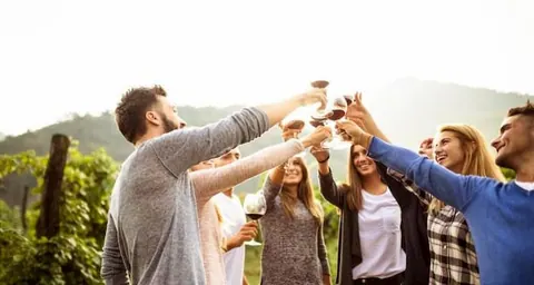 Ribera del Guadiana se adhiere un año más al brindis conjunto del ‘Día Movimiento Vino D.O.’