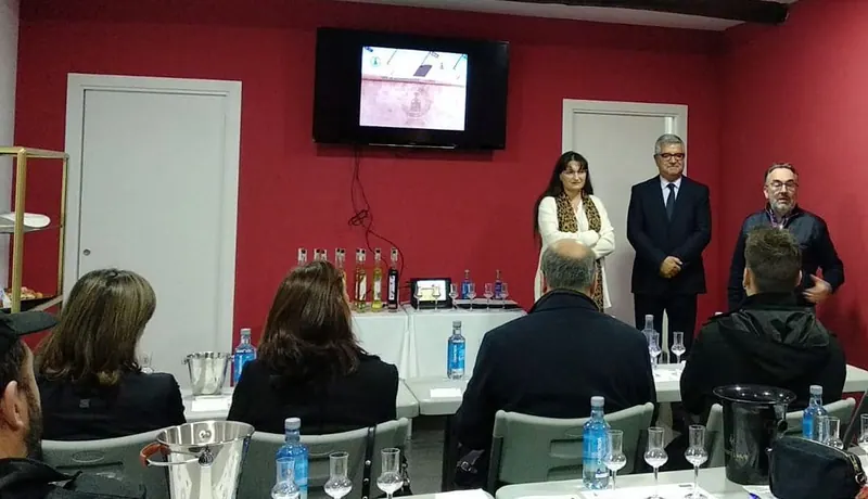 Cata-maridaje entre los Aguardientes y Licores Tradicionales de Galicia y postres tradicionales de Melide