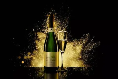 El grifo presenta brut nature reserva 2018